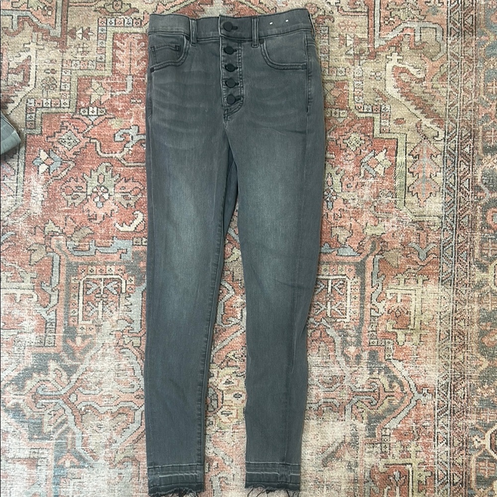 Women's Gray High-Waisted Jeans